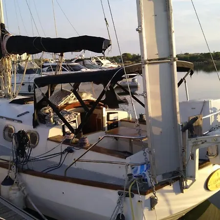 船屋 Boat In Cap D'agde *